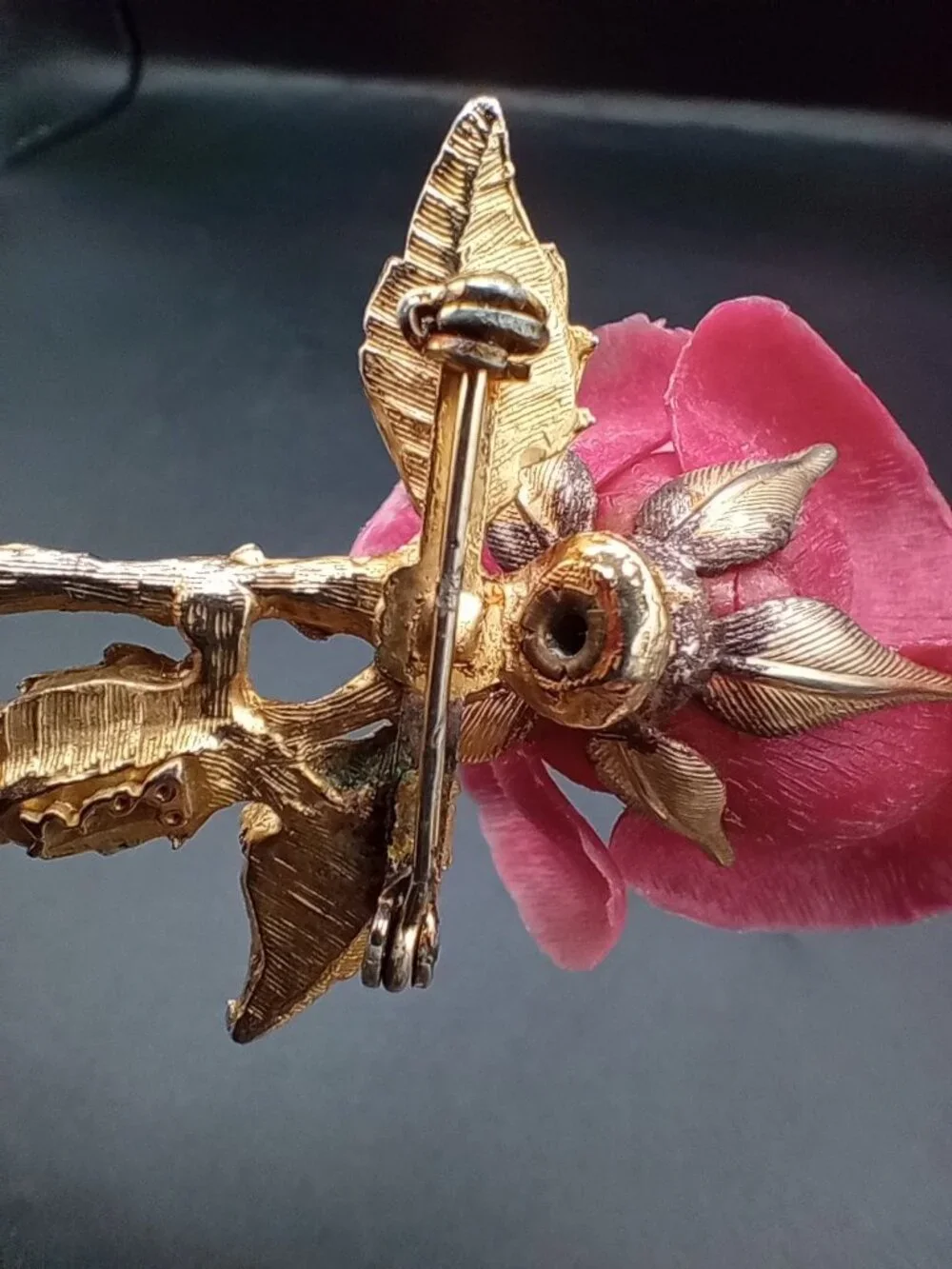 Vintage Pink Rose Brooch Pin Gold Tone Stem Leaves Signed BARI 3.25